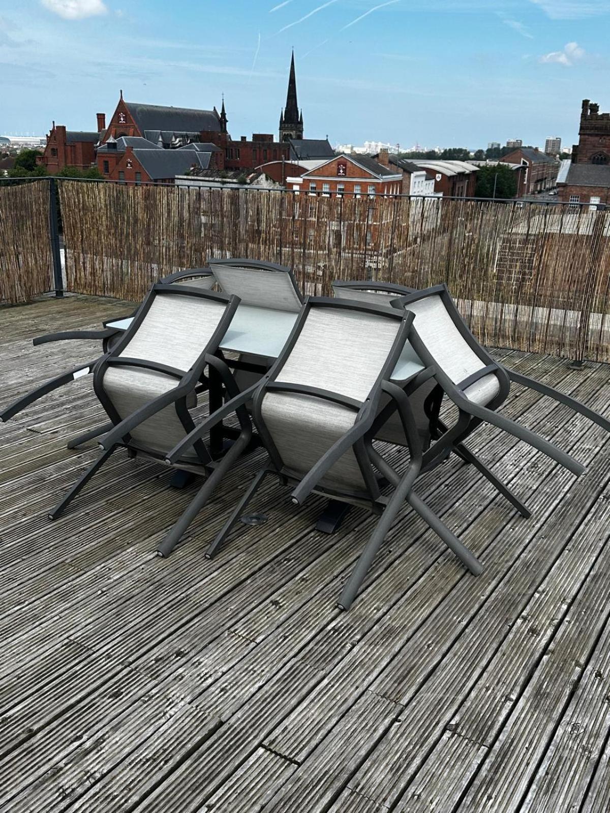 Penthouse - Liverpool City Centre - Nhs Stays - Liverpool Royal Hospital Exterior photo