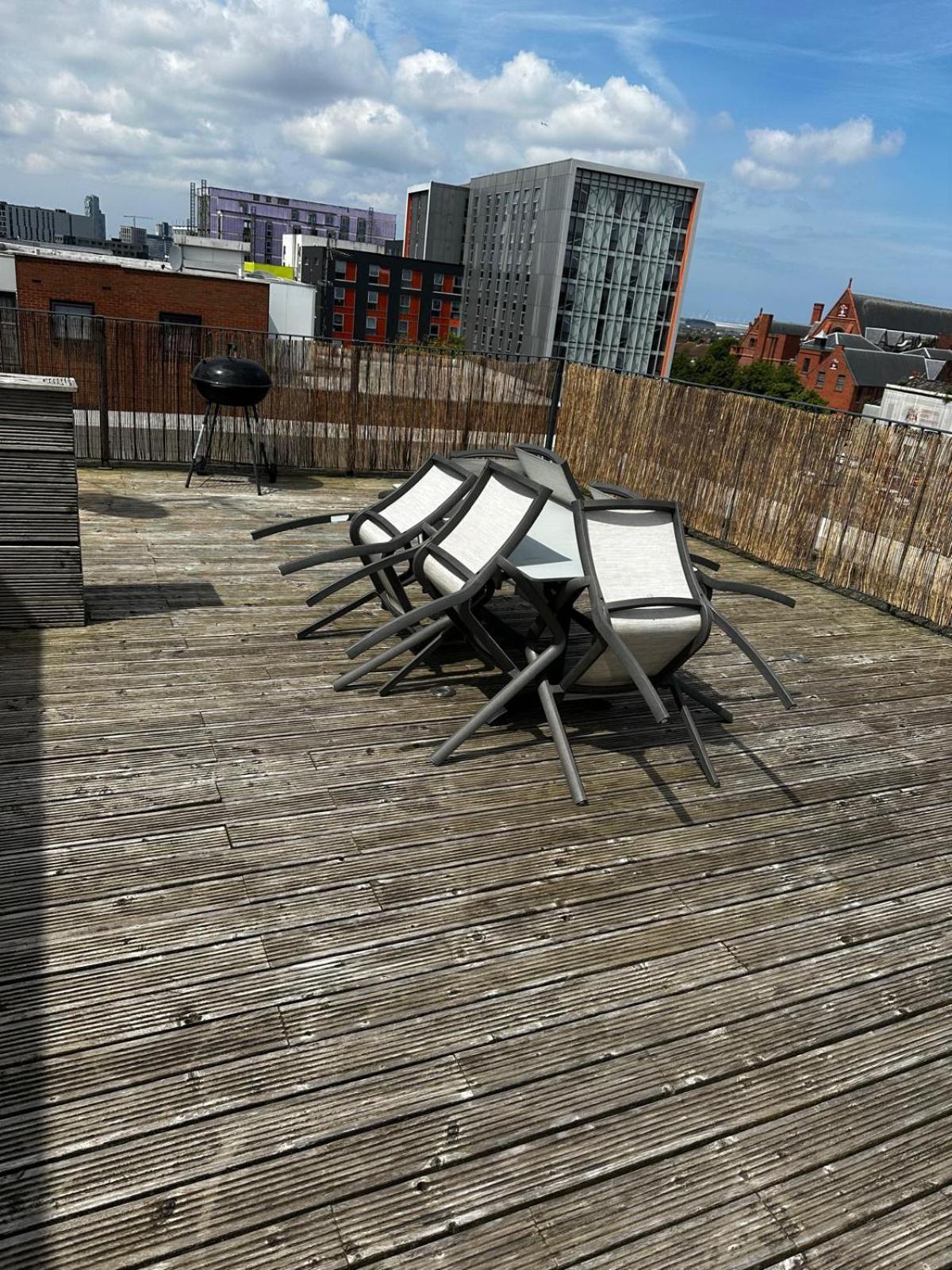 Penthouse - Liverpool City Centre - Nhs Stays - Liverpool Royal Hospital Exterior photo